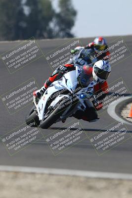 media/Nov-01-2025-TrackDaz (Sat) [[2b4d5192bc]]/B Group/1220pm (Turn 2 Outside)/